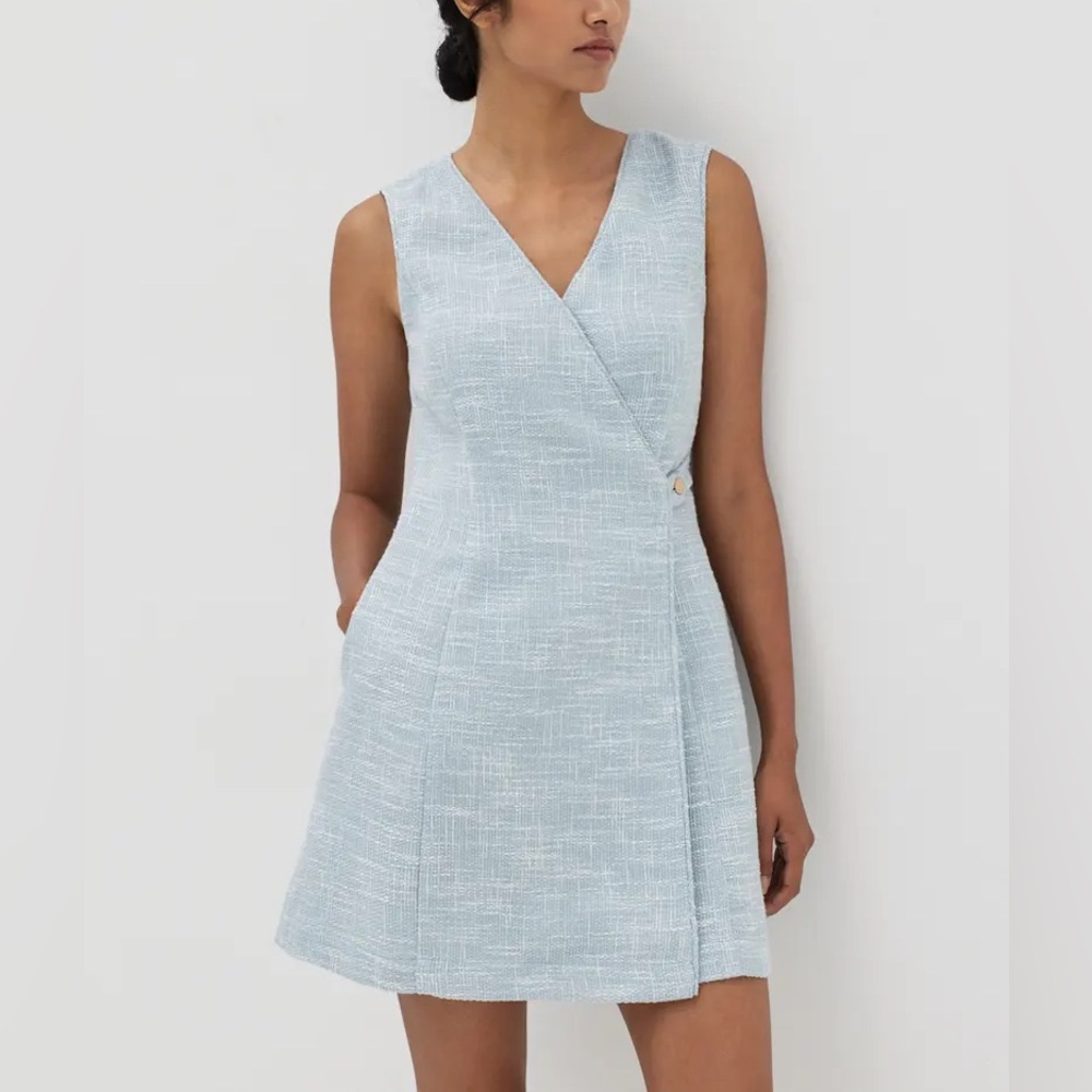 Love Bonito Elegant Light Blue Sleeveless Dress Small